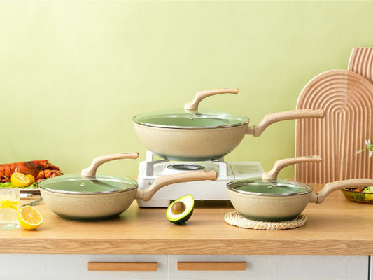 Cookware BSCI облегченный алюминиевый установил 8Piece с деревянной ручкой