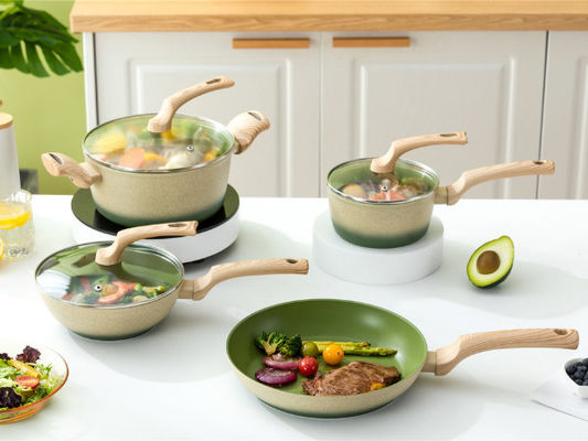 Cookware BSCI облегченный алюминиевый установил 8Piece с деревянной ручкой